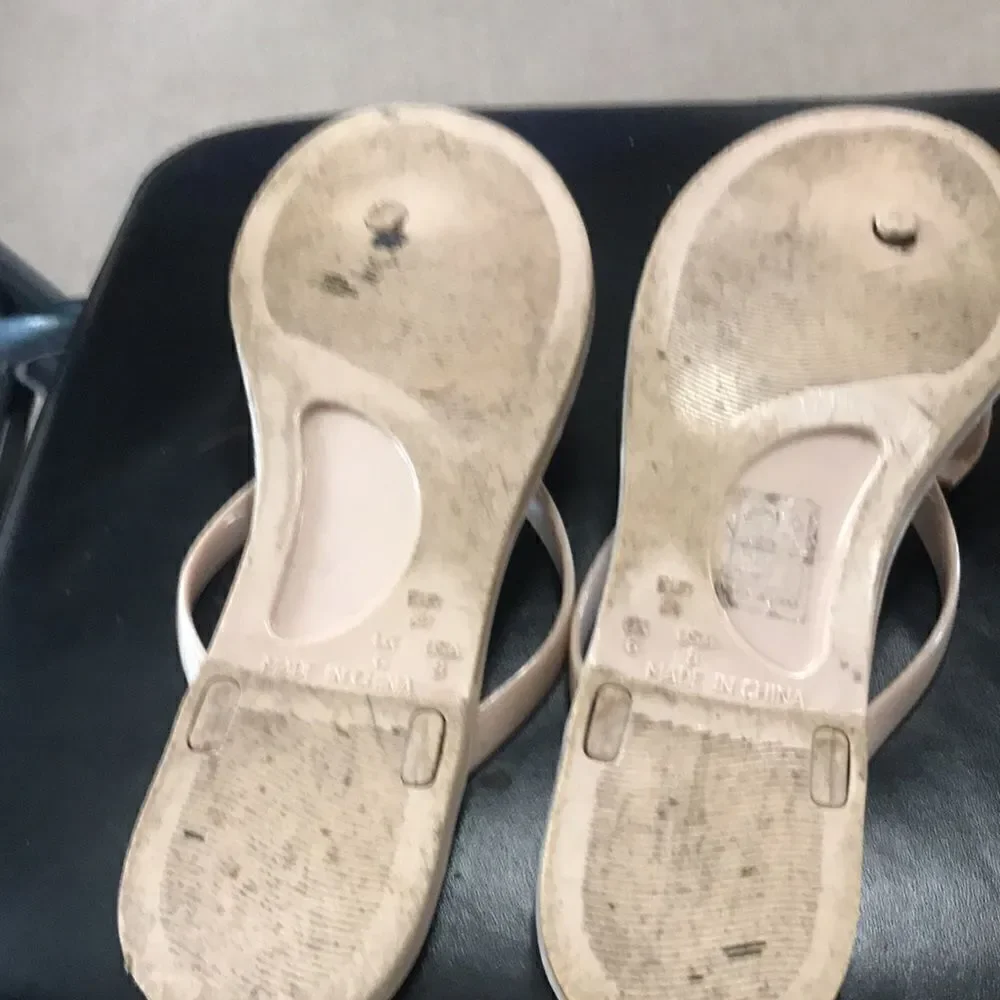 Gold Prima Sandals Size 8 Bam Forever with Purse